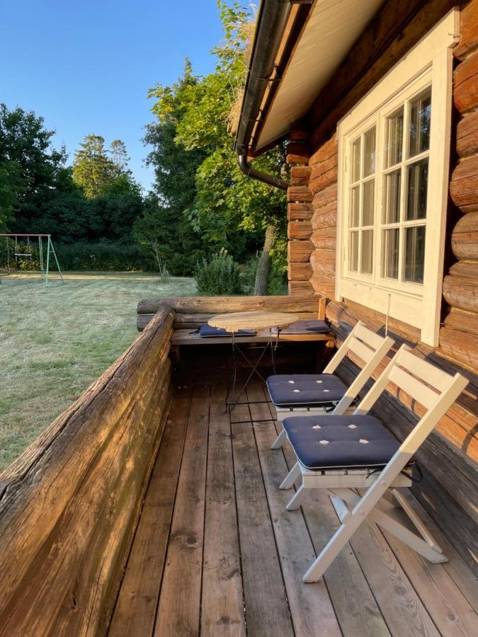 Falköping Backgardens Timmerstuga מראה חיצוני תמונה